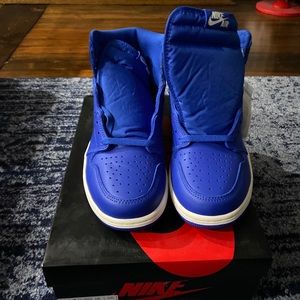 Brand New Jordan 1 Retro High OG Hyper Royal 2018 AJ1 High Mens Size 10.5